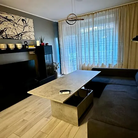 Apartment Cosy Spot With Private Garden